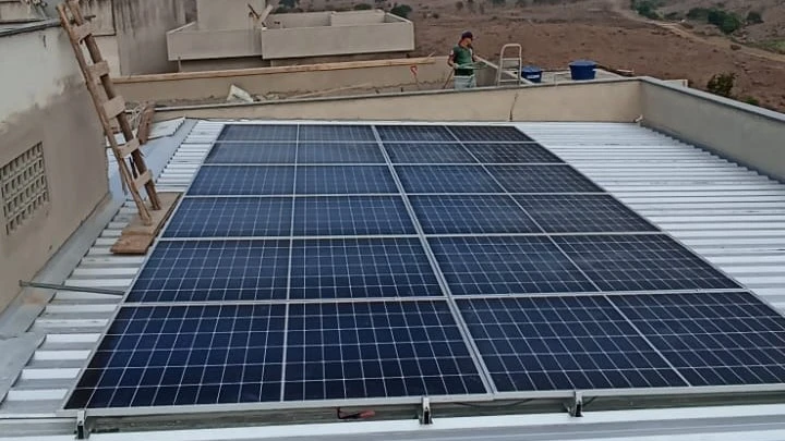 Imagem de uma instalação de placas solares